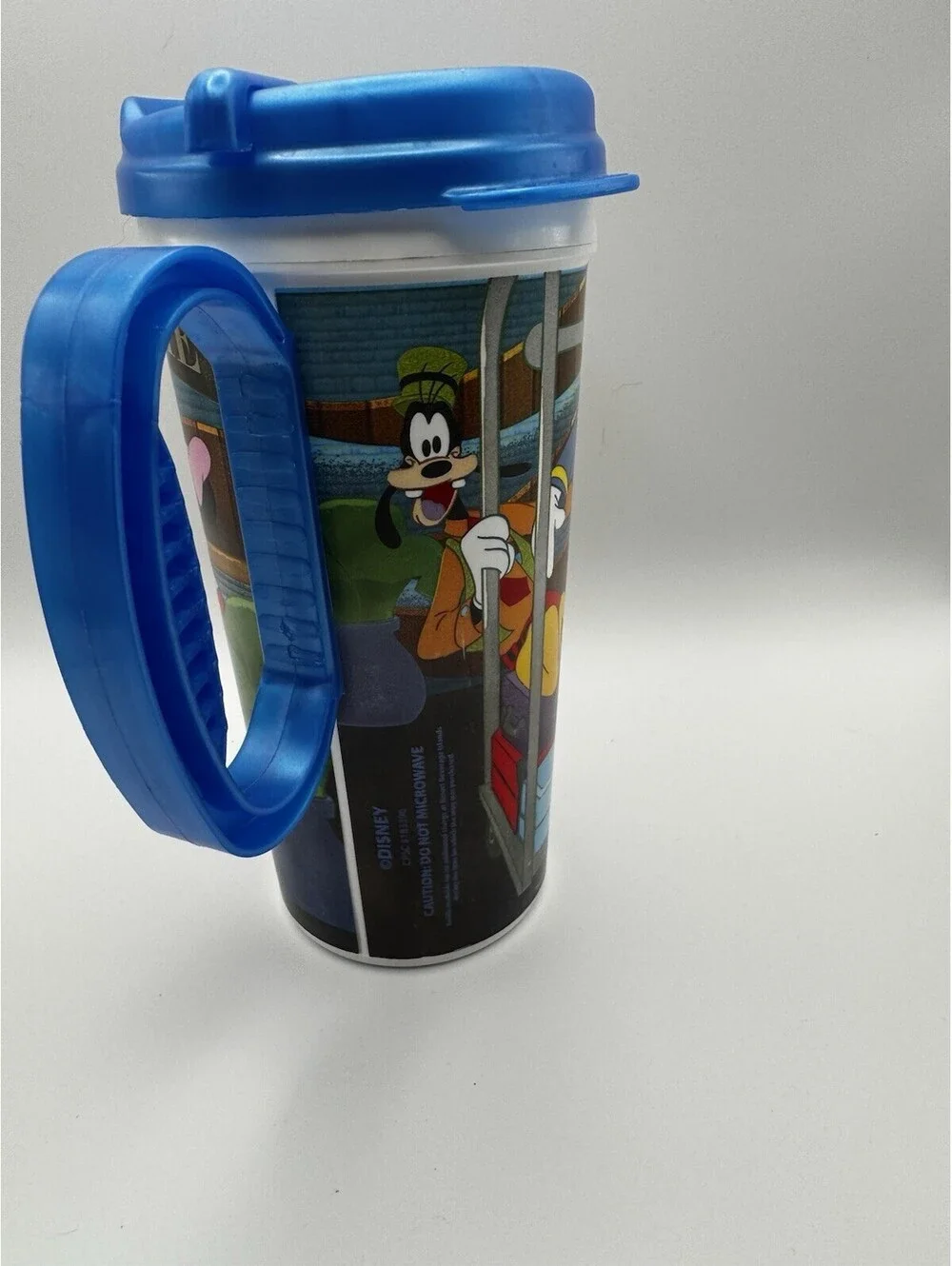 Disney Walt Disney World 16 fl oz Travel Mug w/ Lid & Handle, Blue, Multi